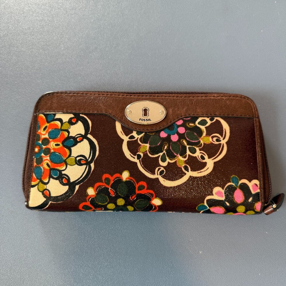 Fossil Key-Per Brown Floral Wallet